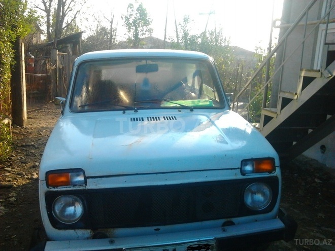 LADA (VAZ) Niva 1980, 150,000 km - 1.6 l - Astara