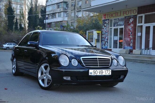 Mercedes E 270 2001, 218,000 km - 2.7 l - Bakı