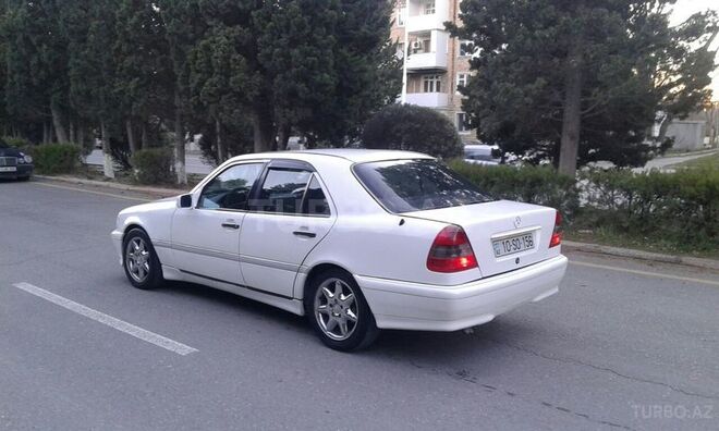 Mercedes C 200 1995, 220,000 km - 2.0 l - Sumqayıt