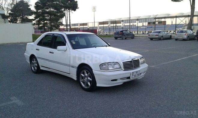 Mercedes C 200 1995, 220,000 km - 2.0 l - Sumqayıt