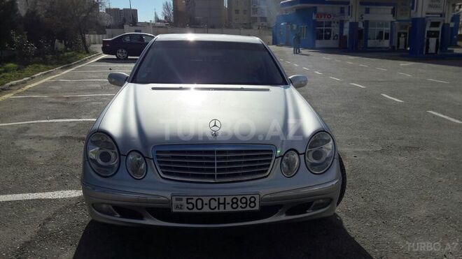 Mercedes E 220 2002, 273,000 km - 2.2 l - Bakı