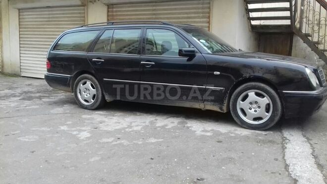 Mercedes E 240 1998, 325,000 km - 2.4 л - Bakı