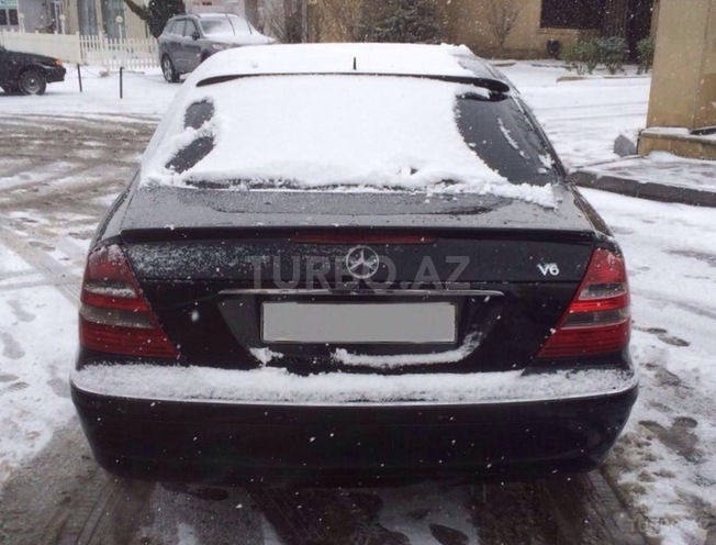 Mercedes E 240 2004, 204,000 km - 2.6 l - Bakı