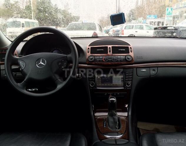Mercedes E 240 2004, 201,000 km - 2.6 l - Bakı