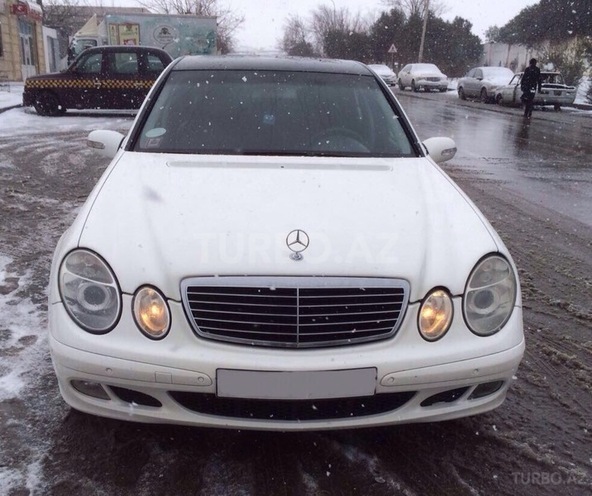 Mercedes E 240 2004, 201,000 km - 2.6 l - Bakı
