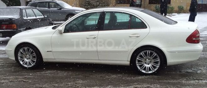 Mercedes E 240 2004, 201,000 km - 2.6 l - Bakı