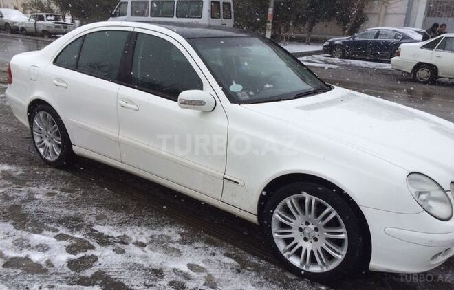 Mercedes E 240 2004, 201,000 km - 2.6 l - Bakı