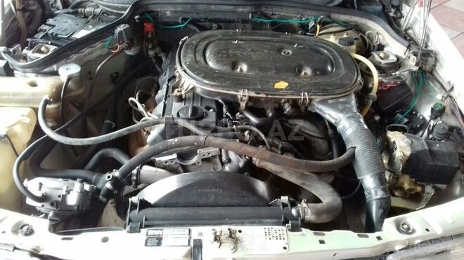 Mercedes 190 1991, 214,258 km - 2.0 l - Saatlı
