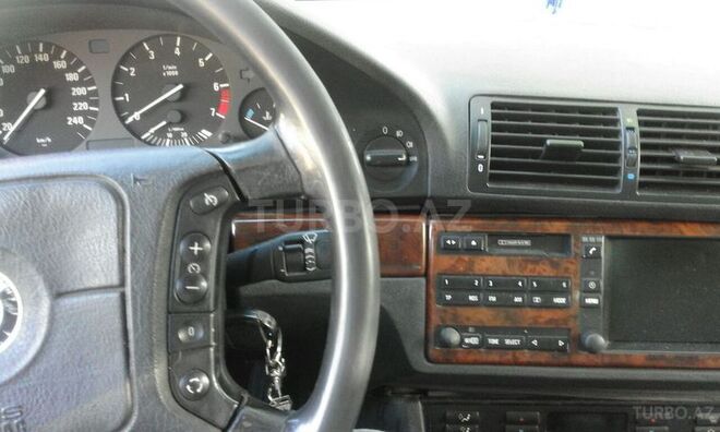 BMW 528 1997, 250,000 km - 2.8 л - Bakı