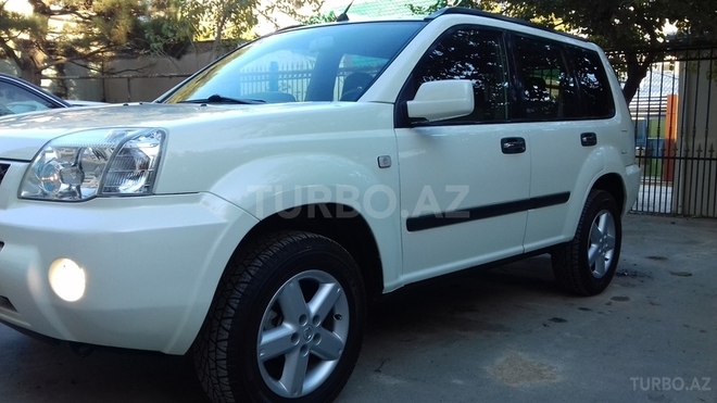 Nissan X-Trail 2010, 176,400 km - 2.5 l - Bakı