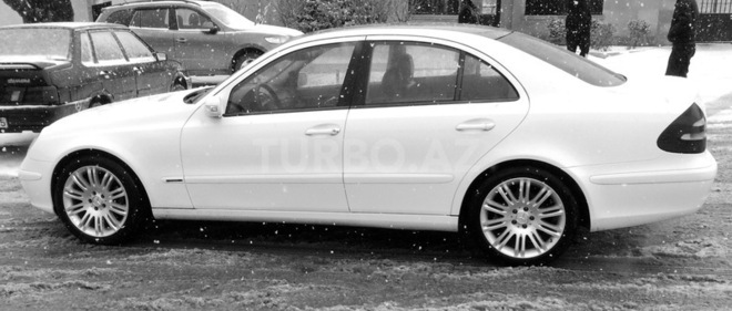 Mercedes E 240 2004, 201,412 km - 2.6 l - Bakı