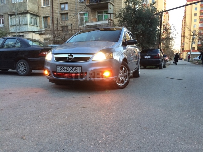 Opel Zafira 2007, 222,000 km - 1.9 l - Sumqayıt