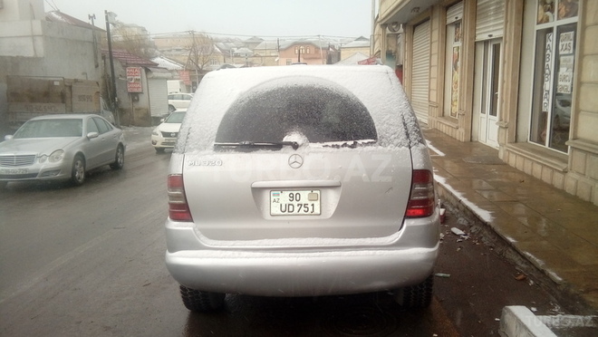 Mercedes ML 320 2000, 300,000 km - 3.2 л - Bakı