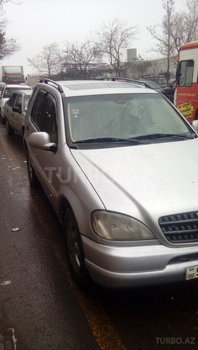 Mercedes ML 320 2000, 300,000 km - 3.2 л - Bakı