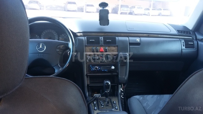 Mercedes E 220 2001, 300,000 km - 2.2 l - Bakı