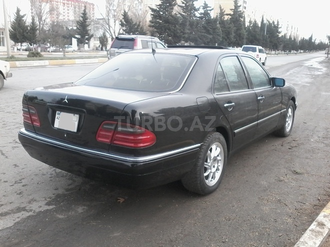 Mercedes E 320 1998, 230,000 km - 3.2 l - Sumqayıt