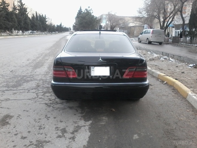 Mercedes E 320 1998, 230,000 km - 3.2 l - Sumqayıt