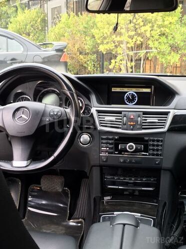 Mercedes E 350 2009, 107,000 km - 3.5 l - Bakı