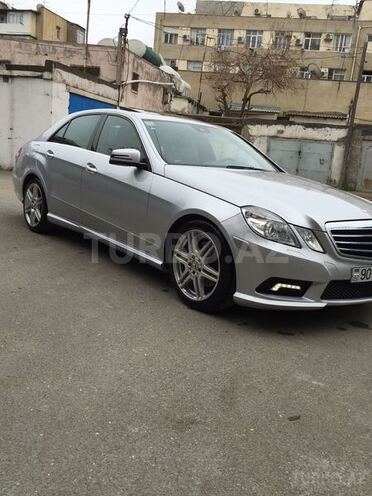 Mercedes E 350 2009, 107,000 km - 3.5 l - Bakı
