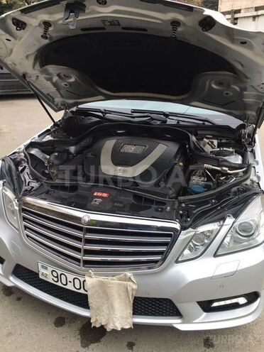 Mercedes E 350 2009, 107,000 km - 3.5 l - Bakı