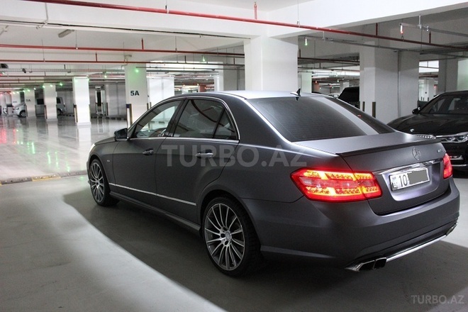 Mercedes E 220 2010, 133,000 km - 2.2 л - Bakı