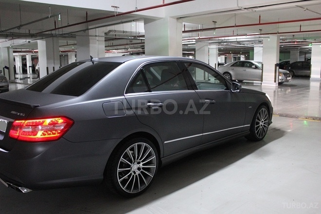 Mercedes E 220 2010, 133,000 km - 2.2 л - Bakı
