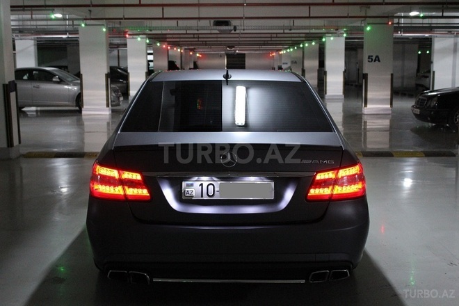Mercedes E 220 2010, 133,000 km - 2.2 л - Bakı