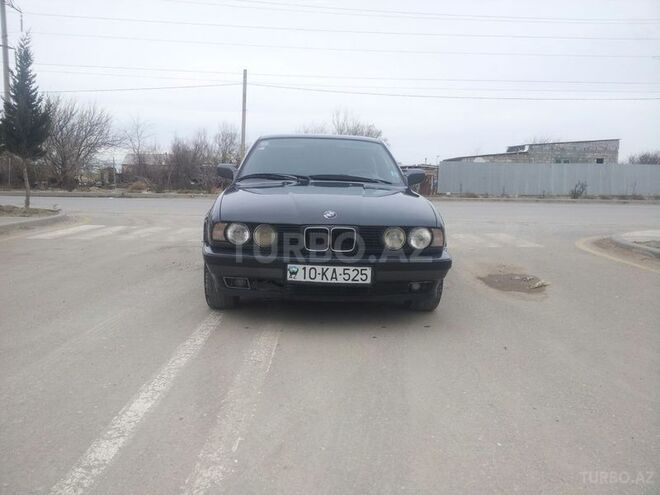 BMW 525 1988, 222,500 km - 2.5 l - Sumqayıt