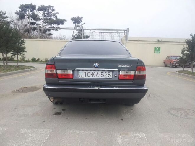 BMW 525 1988, 222,500 km - 2.5 l - Sumqayıt
