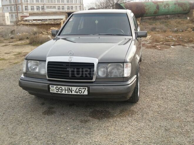 Mercedes E 250 1990, 5,034 km - 0.3 l - Bakı