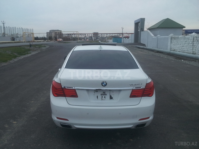 BMW 750 2009, 84,000 km - 4.4 l - Bakı