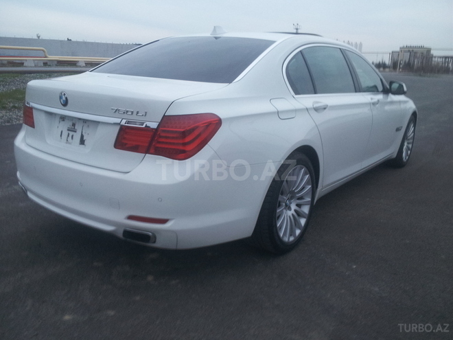 BMW 750 2009, 84,000 km - 4.4 l - Bakı