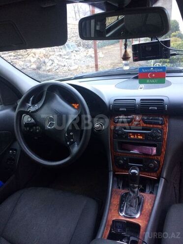 Mercedes C 200 2001, 366,409 km - 2.0 л - Balakən