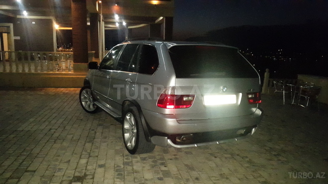 BMW X5 2002, 167,000 km - 4.4 l - Qusar