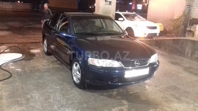 Opel Vectra 1999, 245,000 km - 1.6 l - Bakı