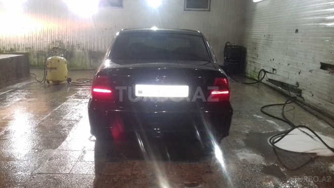 Opel Vectra 1999, 245,000 km - 1.6 l - Bakı