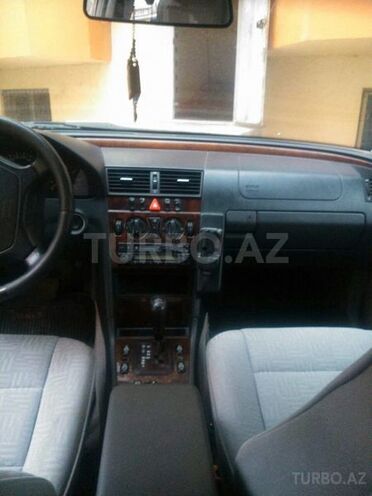 Mercedes C 240 1999, 210,000 km - 2.4 l - Bakı