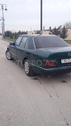 Mercedes E 200 1993, 18,500 km - 0.2 l - Bakı
