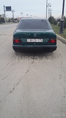 Mercedes E 200 1993, 18,500 km - 0.2 l - Bakı