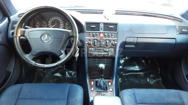 Mercedes C 240 1999, 272,550 km - 2.4 l - Bakı