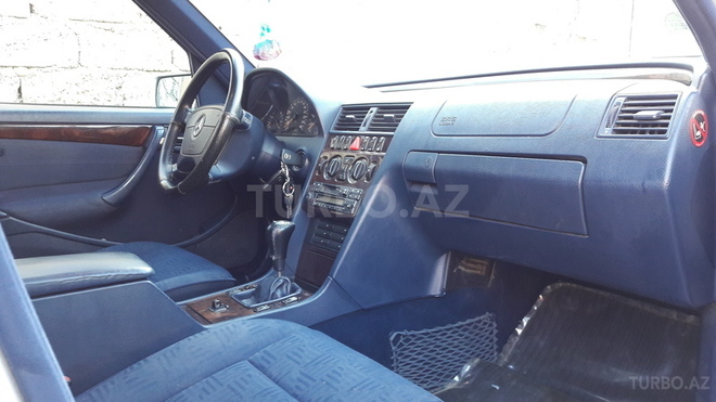 Mercedes C 240 1999, 272,550 km - 2.4 l - Bakı