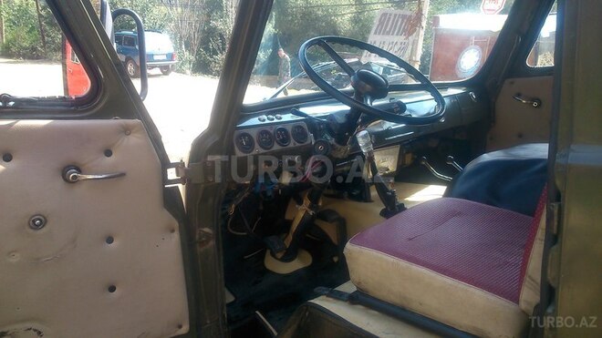 UAZ 3303 1991, 250,000 km - 2.4 l - Yardımlı