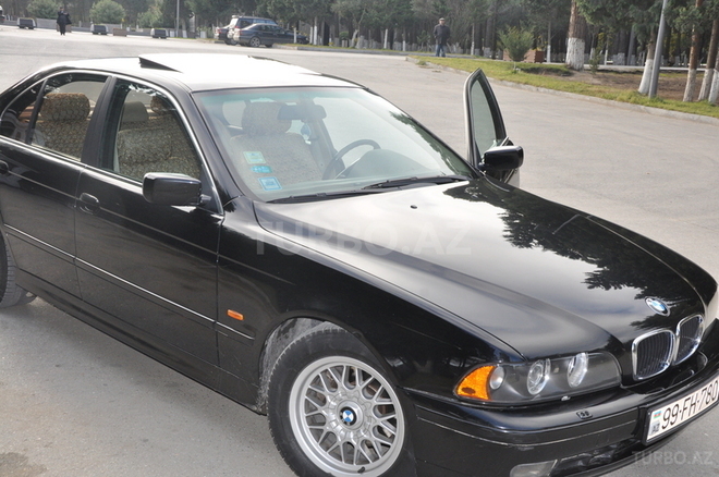 BMW 525 2001, 380,000 km - 2.5 л - Sumqayıt