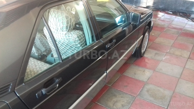 Mercedes 190 1991, 400,000 km - 1.8 l - Sumqayıt