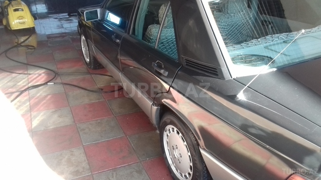Mercedes 190 1991, 400,000 km - 1.8 l - Sumqayıt
