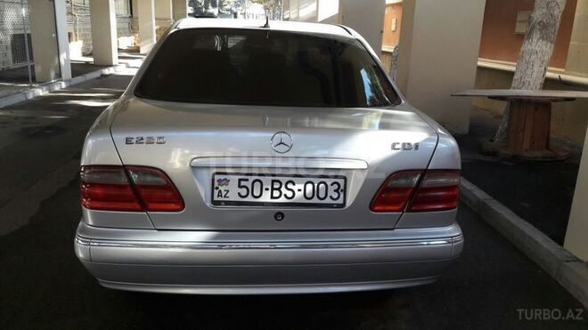 Mercedes E 220 2002, 282,225 km - 2.2 л - Bakı