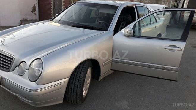 Mercedes E 220 2002, 282,225 km - 2.2 л - Bakı
