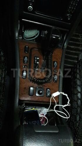 Mercedes E 220 2002, 282,225 km - 2.2 л - Bakı