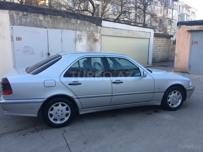 Mercedes C 240 1997, 63,000 km - 2.4 l - Bakı