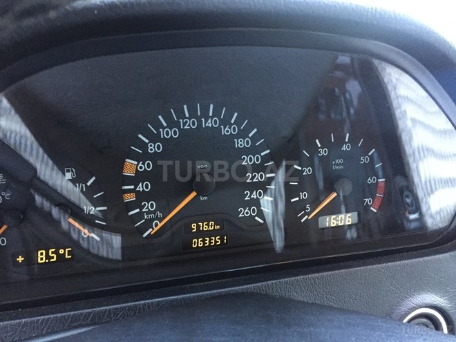 Mercedes C 240 1997, 63,000 km - 2.4 l - Bakı